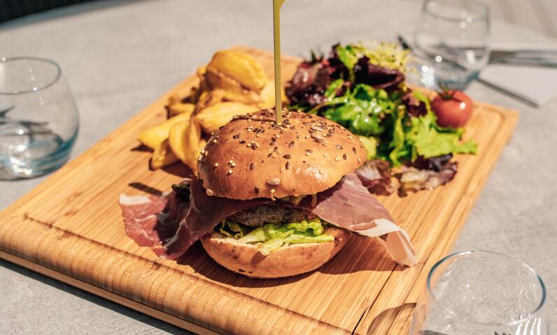 clos-du-rhône-restaurant-l'embuscade (1).jpg