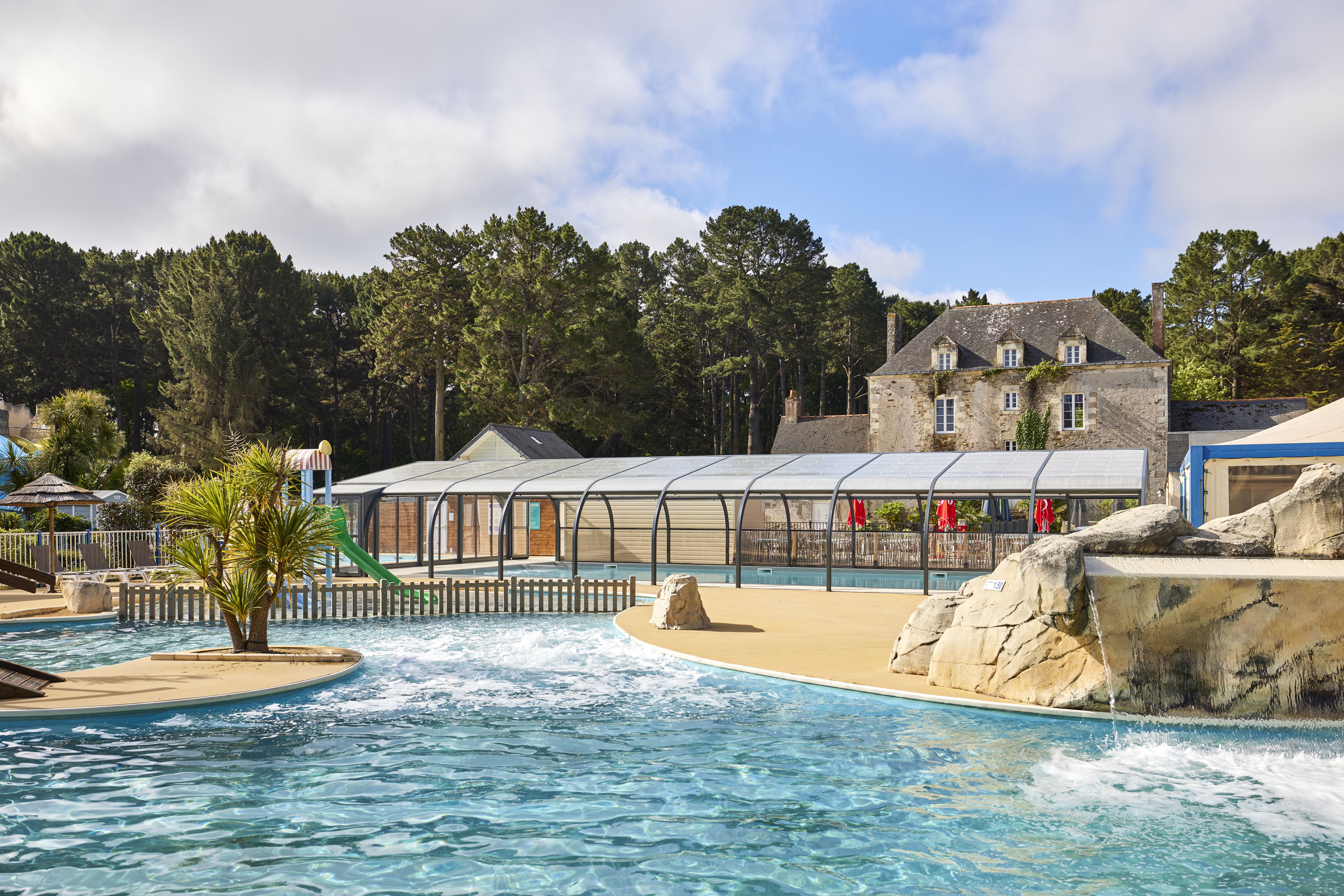 ABRI_PISCINE_RIDEAU_2023_ELLIPTIK_HAUT_LAMOUREUX--1 (22).jpg